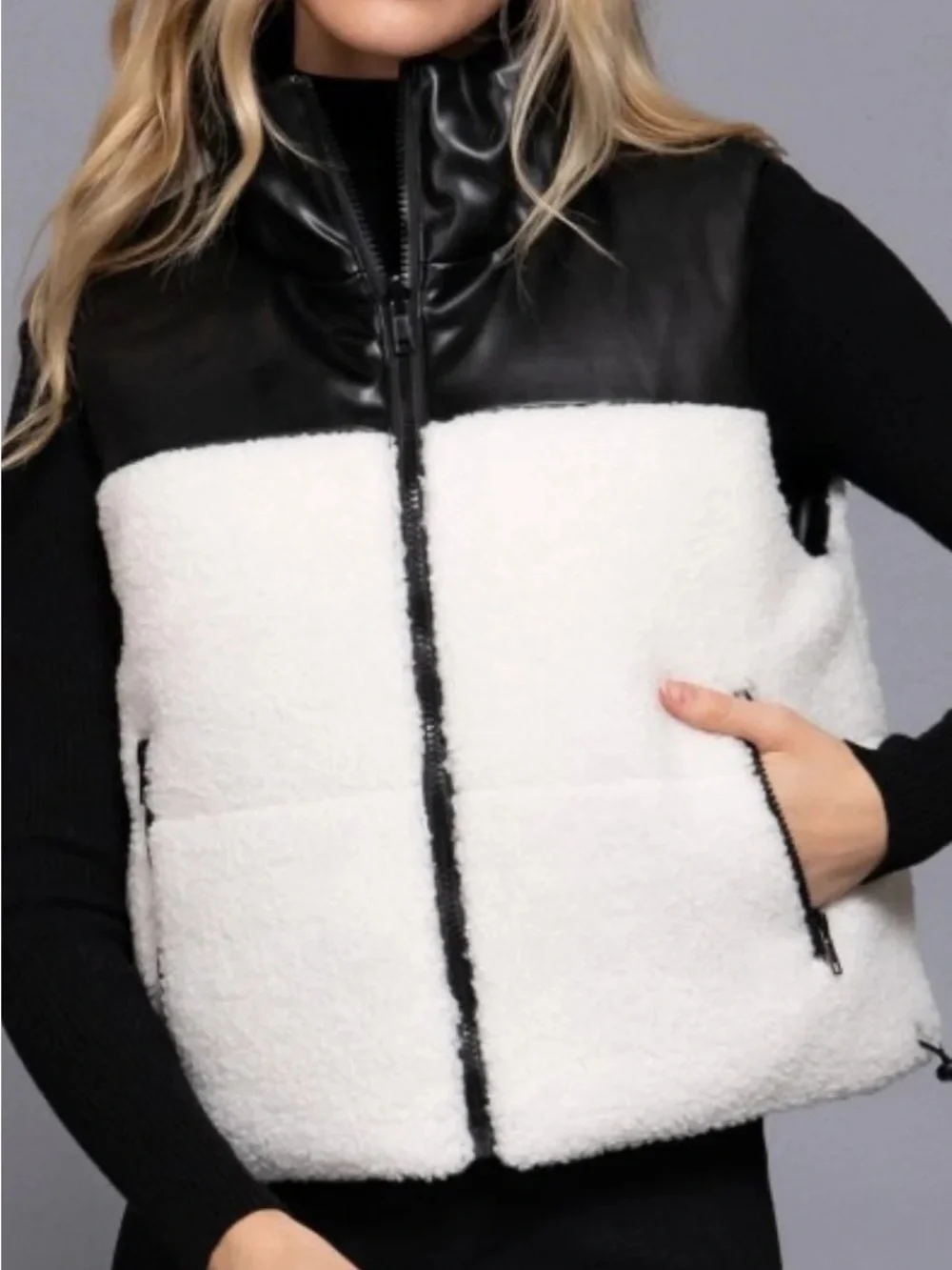 Women’s Black & White Fur Puffer Vest with Vegan Leather Reversible Large NWT - Picture 3 of 7